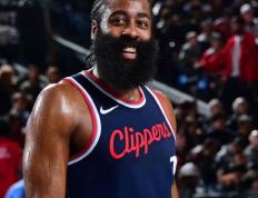 开云-关于哈登在加拿大队比赛中回归赛场，爆冷引发热议！的信息