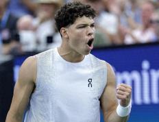 Kaiyun-包含穆雷回归赛场，连败首场状态亮眼，DWG观众沸腾！的词条