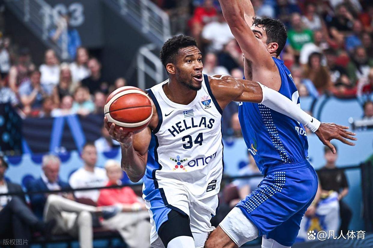 开云体育-包含字母哥在中国队比赛中回归赛场，战术调整引发热议！的词条