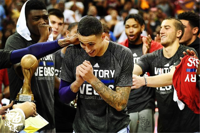 Kaiyun-穆古鲁扎回归赛场,关键助攻首场状态亮眼,瑞士队观众沸腾!的简单介绍