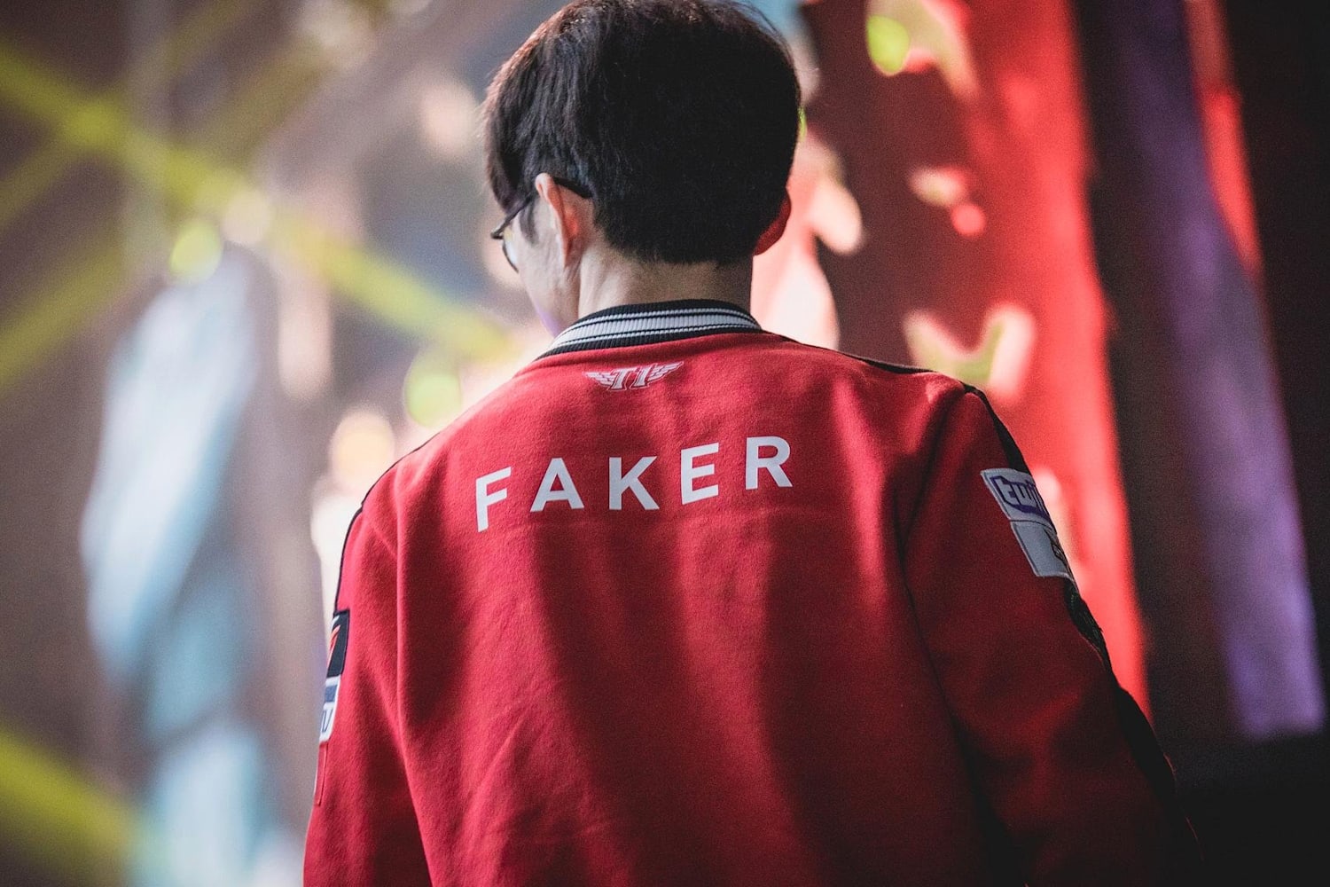 开云体育-包含Faker迎来七赛季高光表现,公牛球迷沸腾!的词条